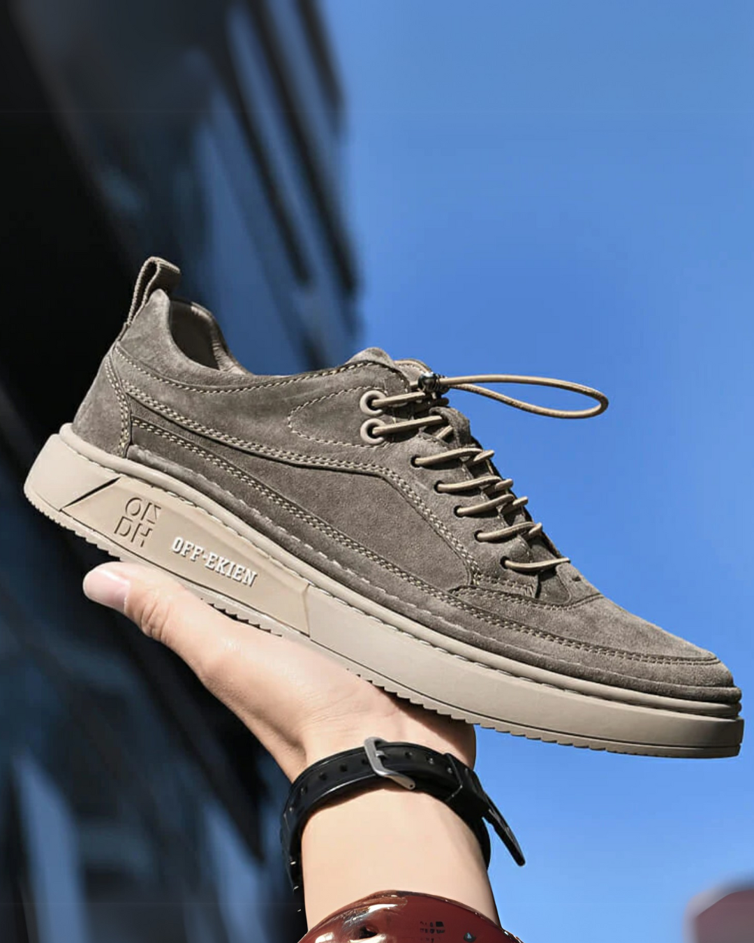 (PAGUE 1 LEVE 2) Sapatênis Masculino Em Couro Premium Off-Ekien + BRINDE